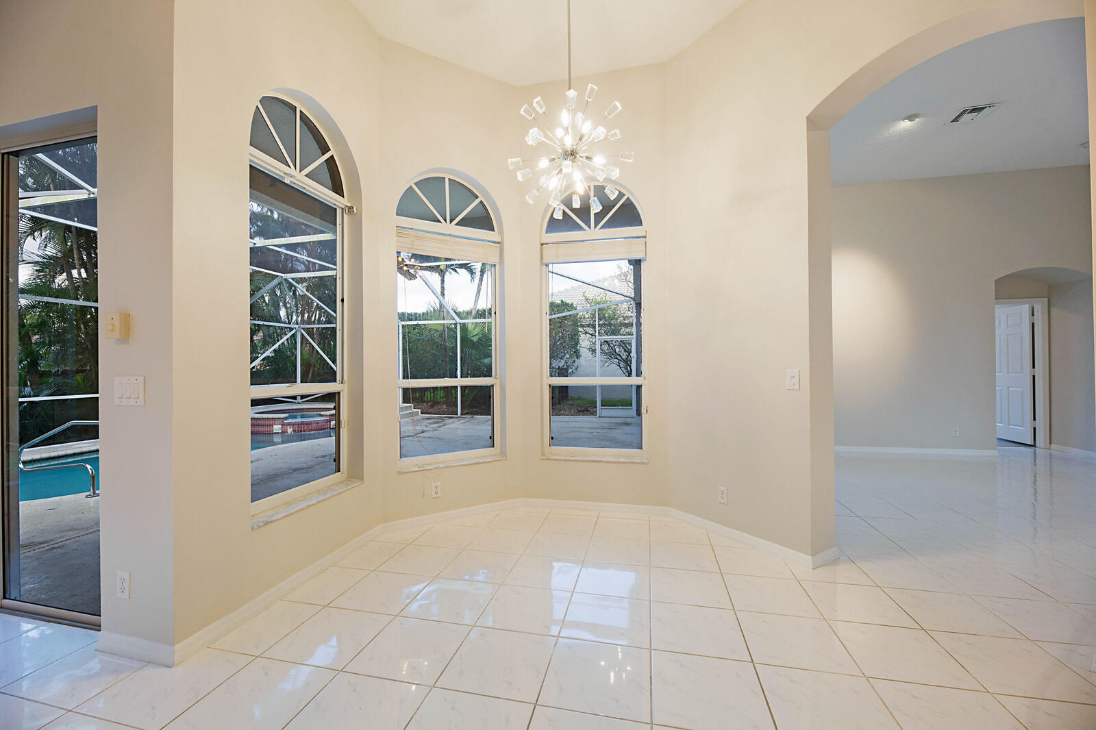 10372 Lexington Estates Boulevard Boca Raton, FL 33428 - Photo 13 of 30 18_10372_Lexington_Estates_Blvd_17_of_30