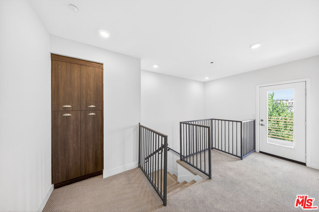 2980 Ripple Place, Unit 206 Los Angeles, CA 90039 - Photo 12 of 46