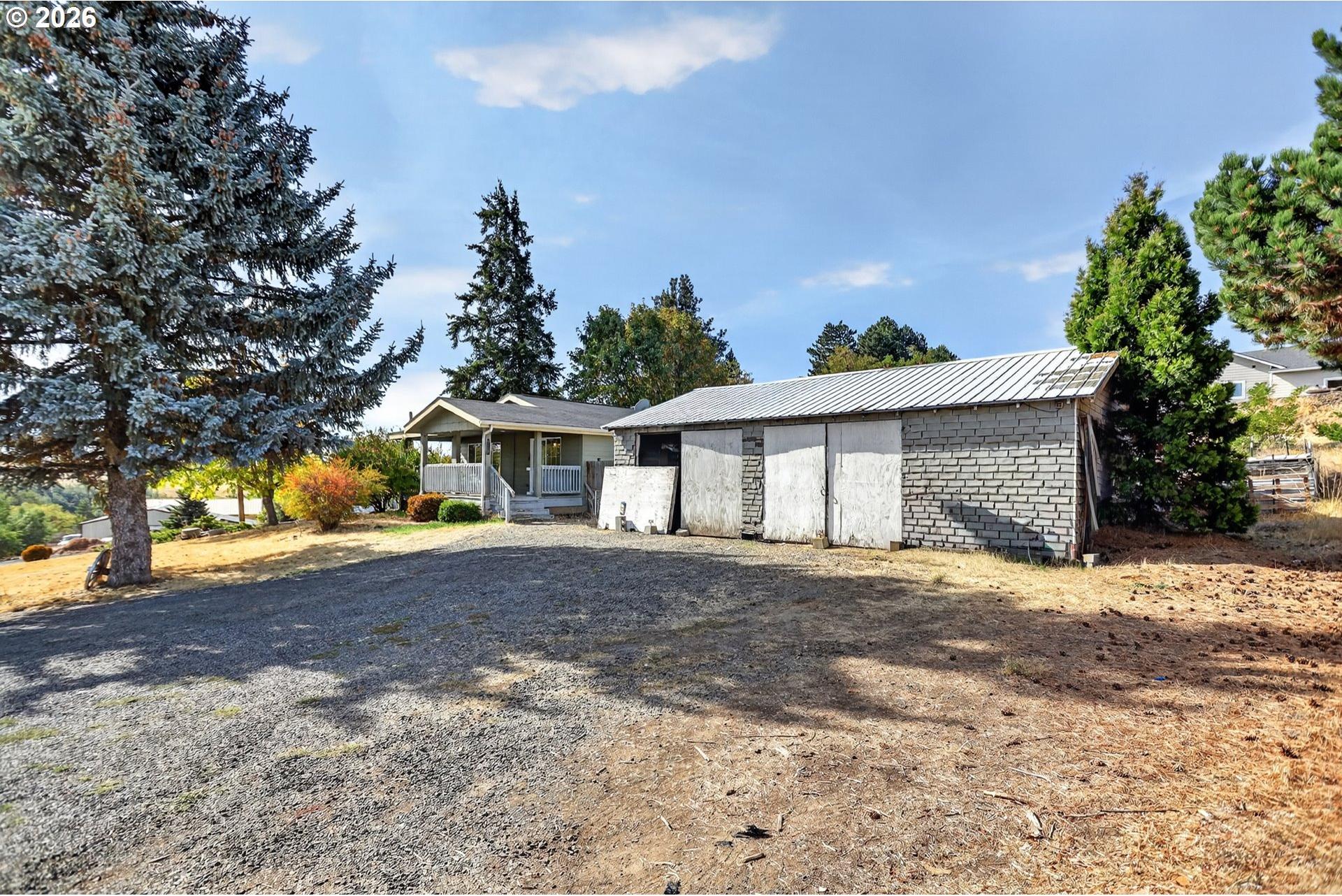 402 Jefferson Street Moro, OR 97039 - Photo 1 of 47 Gallery Image 1