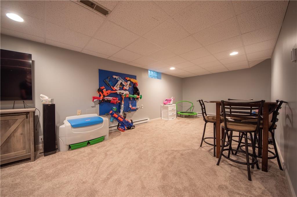 702 Riverside Court Columbus, IN 47203 - Photo 15 of 34 Gallery Image 15