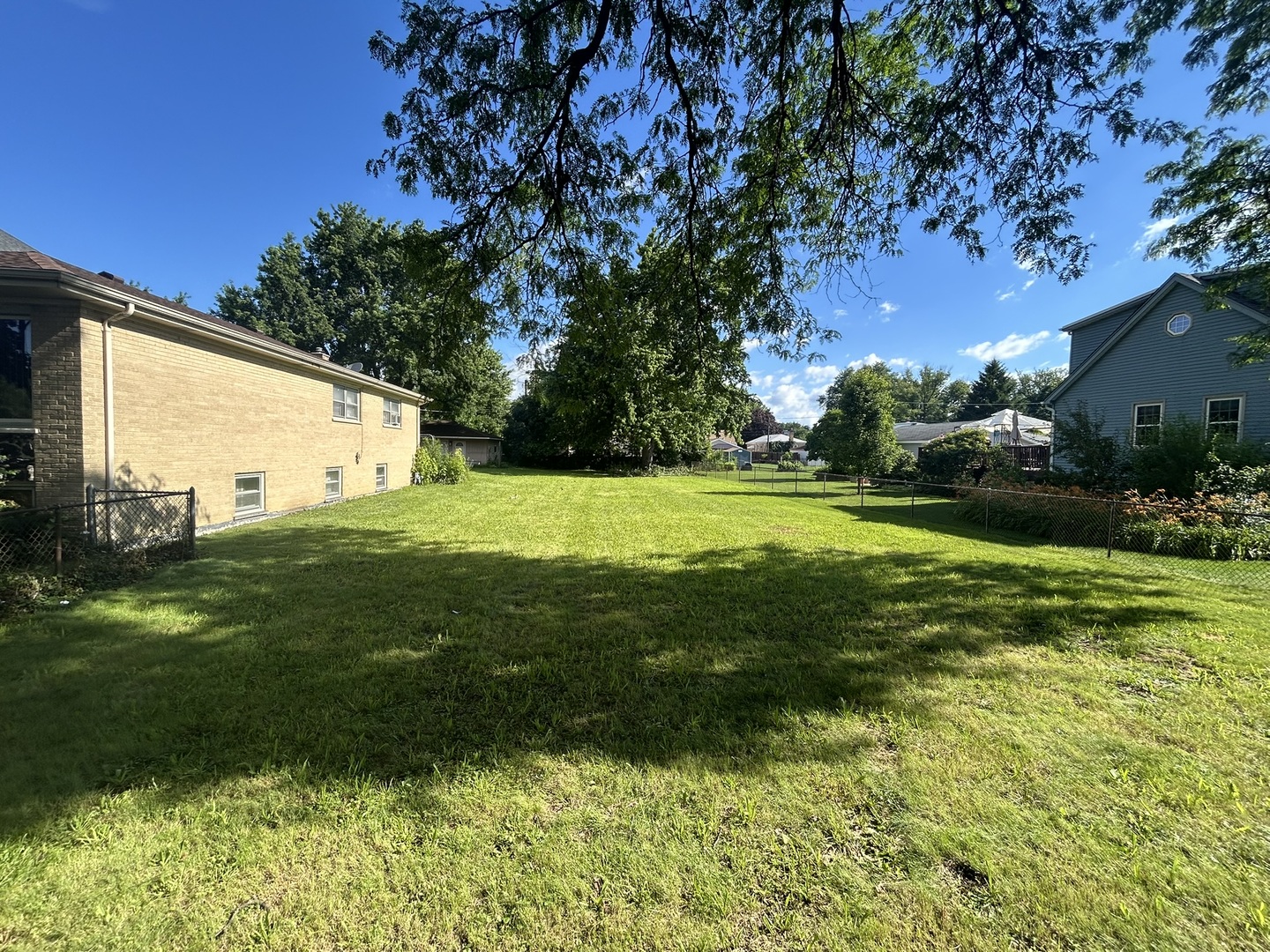 8326 45th Place Lyons, IL 60534 - Photo 12 of 15