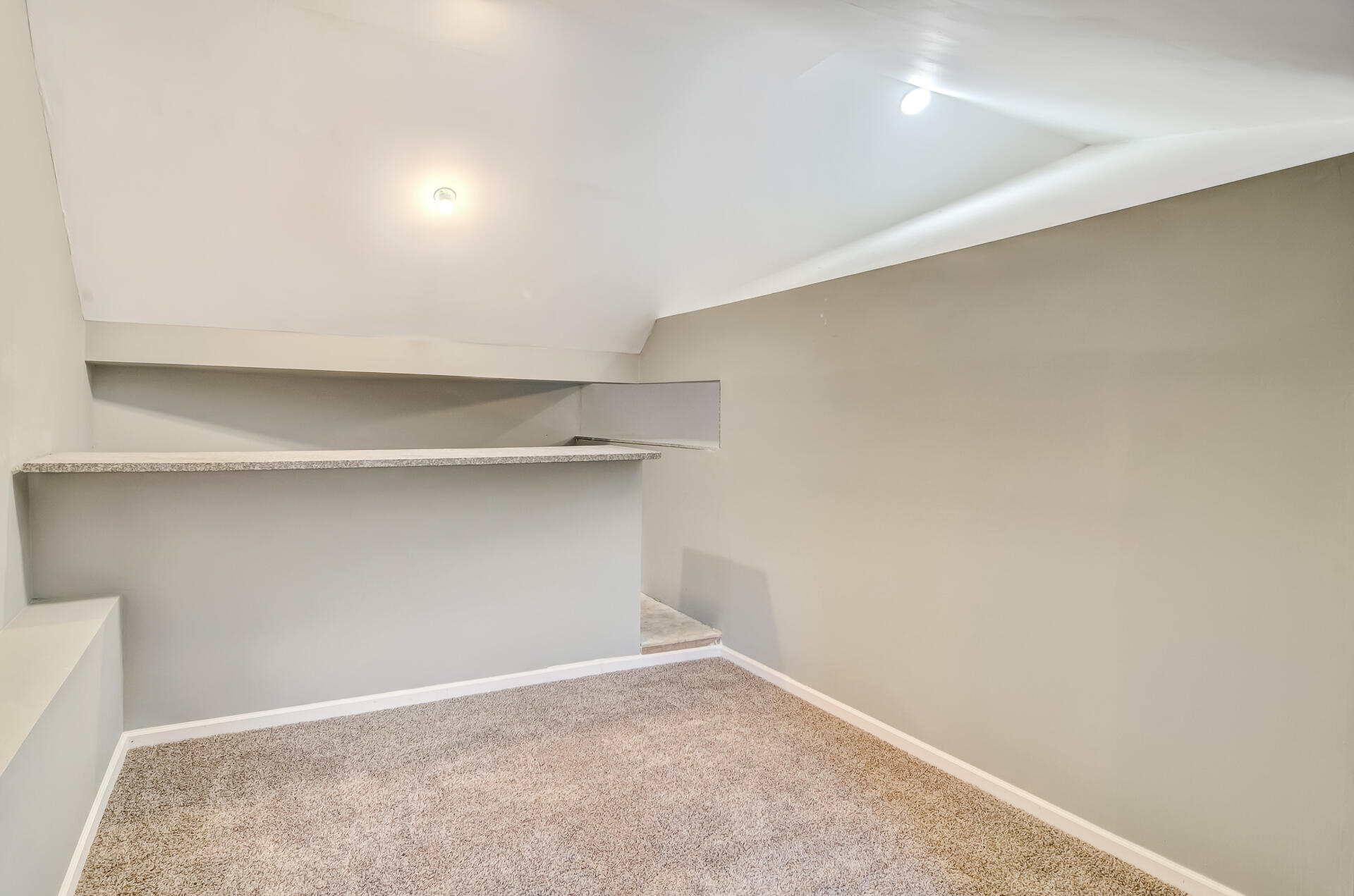 2212 Elm Tree Lane Crown Point, IN 46307 - Photo 28 of 33 a view of empty room