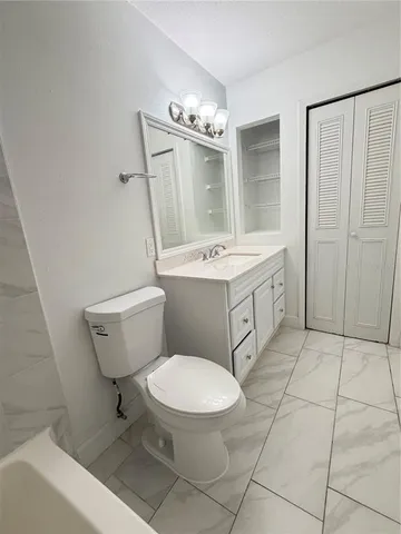 $1,600 | 236 Afton Square, Unit 111, Altamonte Springs, FL 32714