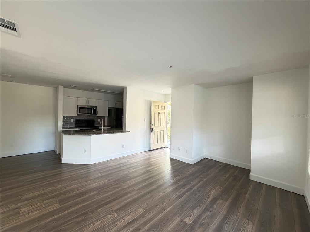 236 Afton Square, Unit 111 Altamonte Springs, FL 32714 - Photo 7 of 44