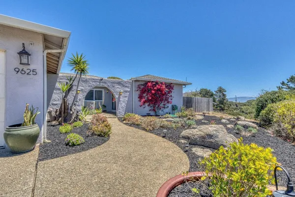 $939,000 | 9625 Oracle Oak Place, Salinas, CA 93907