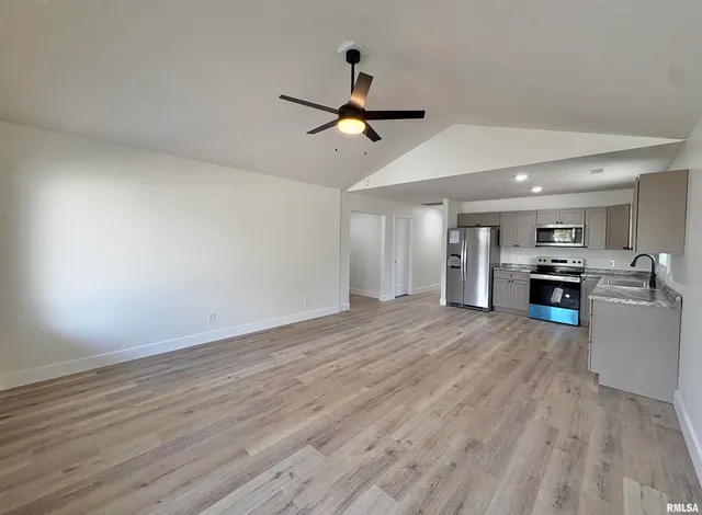 $199,990 | 209 Madison Street, Cambria, IL 62918