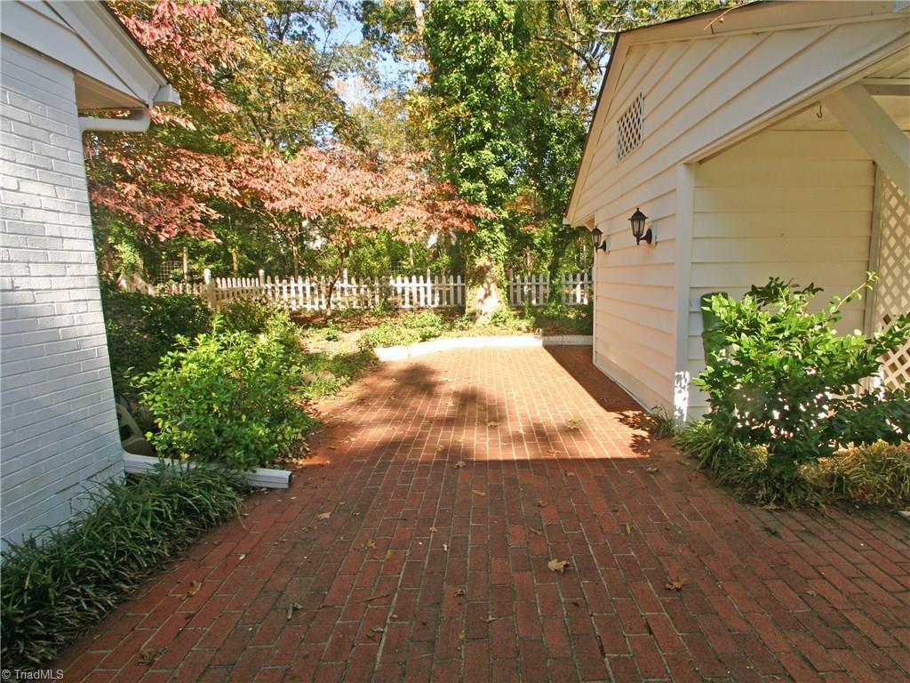 1188 Huntingdon Road Winston-Salem, NC 27104 - Photo 18 of 21 Gallery Image 18