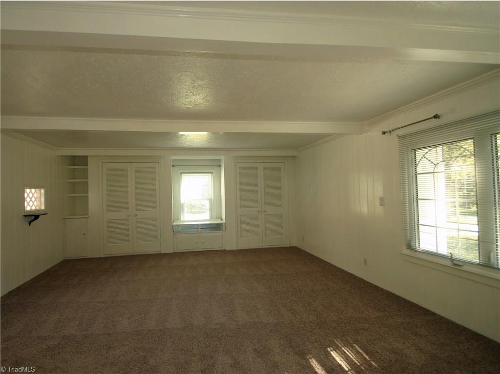 1188 Huntingdon Road Winston-Salem, NC 27104 - Photo 10 of 21 Gallery Image 10