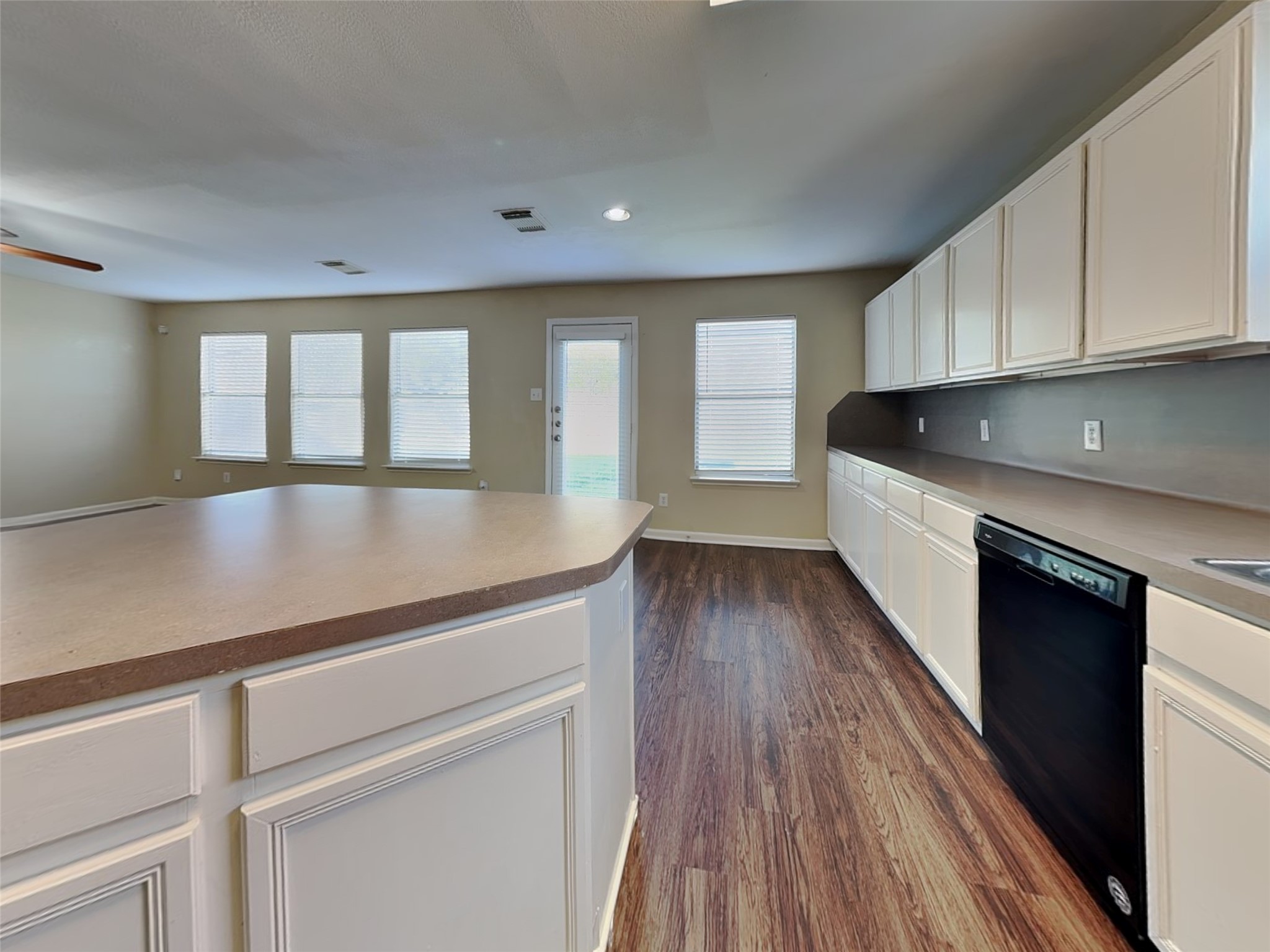 6326 Bright Bloom Lane Spring, TX 77379 - Photo 7 of 22