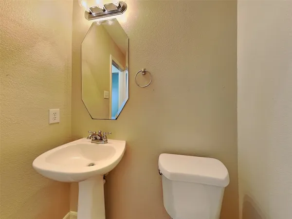 $2,095 | 6326 Bright Bloom Lane, Spring, TX 77379