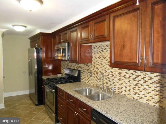 1536 Clairidge Road Baltimore, MD 21207 - Photo 3 of 12 Kitchen