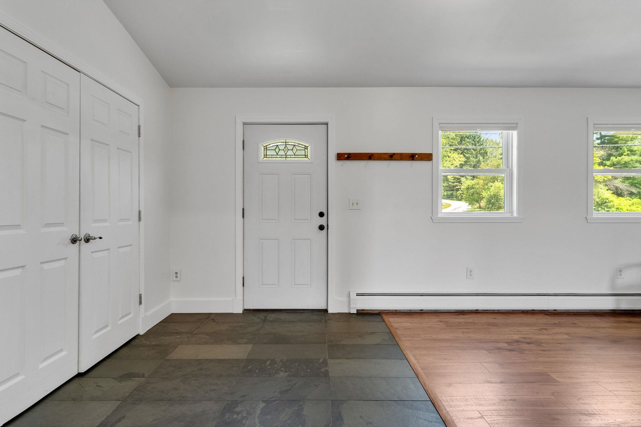 502 Old Creamery Road Williston, VT 05495 - Photo 5 of 51