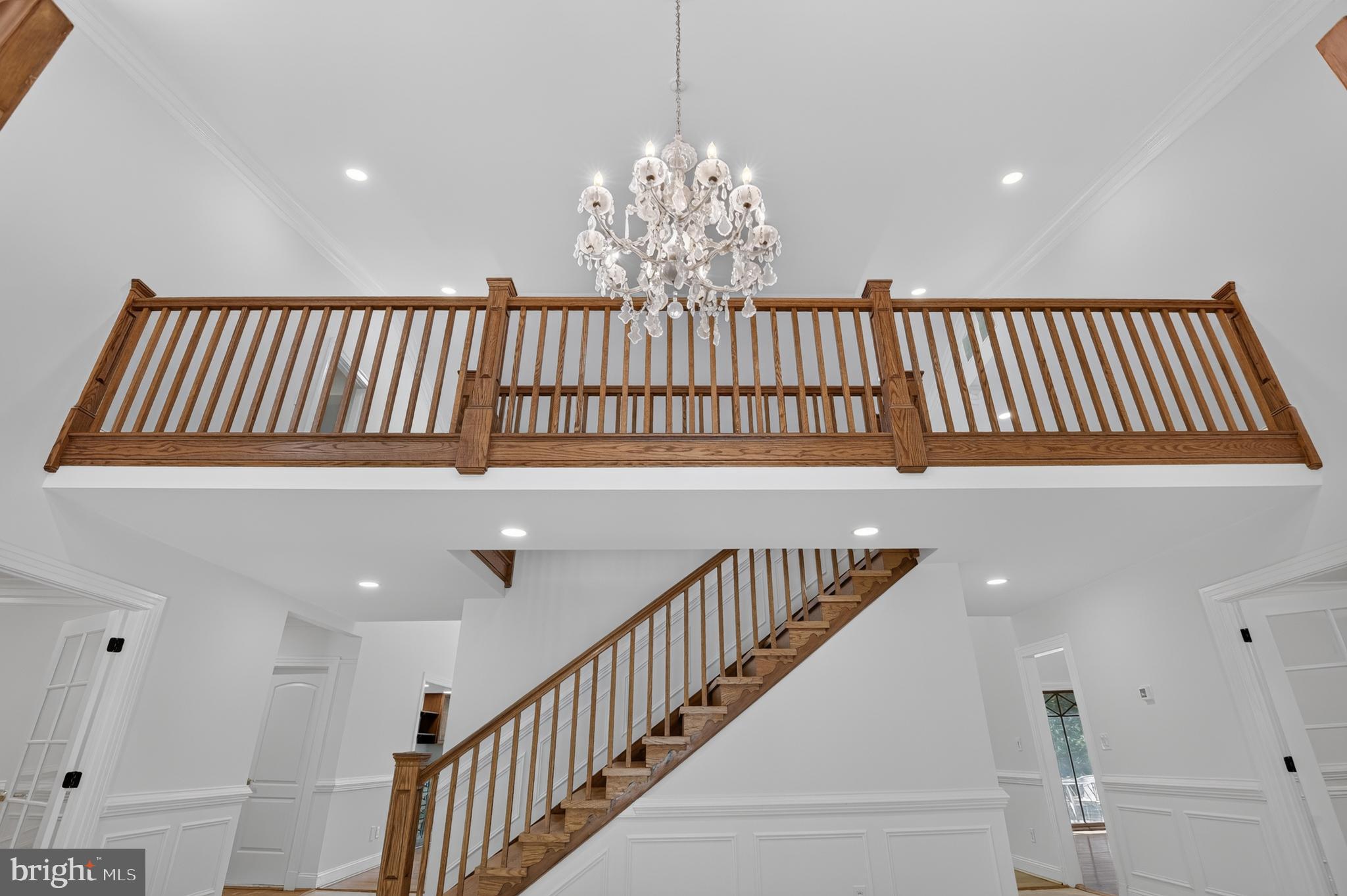10100 Iron Gate Road Potomac, MD 20854 - Photo 3 of 91