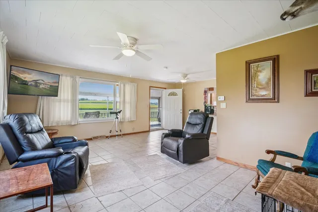 $235,000 | 7023 Highway 81, Cassville, WI 53806