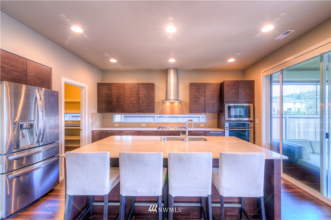 3914 168th Place Southeast Bothell, WA 98012 - Photo 3 of 18 Gallery Image 3