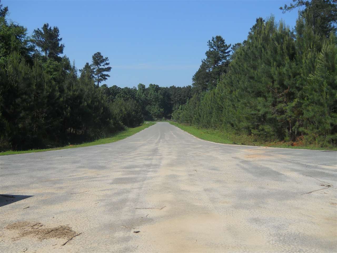 240 Grove Road Quincy, FL 32351 - Photo 1 of 25 Gallery Image 1