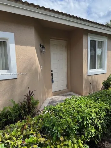 $3,000 | 15880 Southwest 12th Street, Pembroke Pines, FL 33027