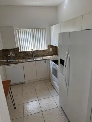 $3,000 | 15880 Southwest 12th Street, Pembroke Pines, FL 33027