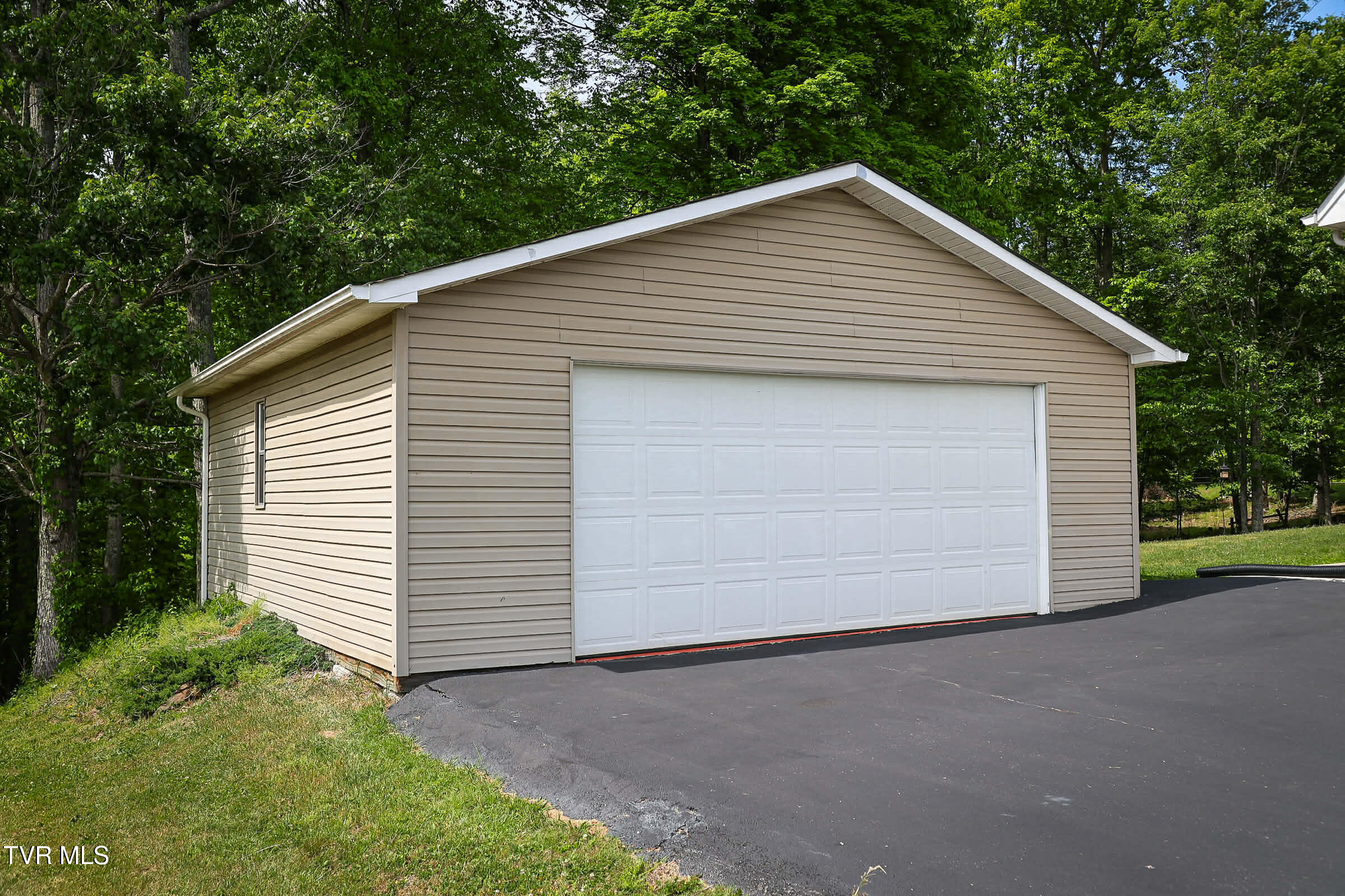 30221 Old Saltworks Road Meadowview, VA 24361 - Photo 15 of 45 Messenger_creation_78FEA4BA-E05C-4093-AA