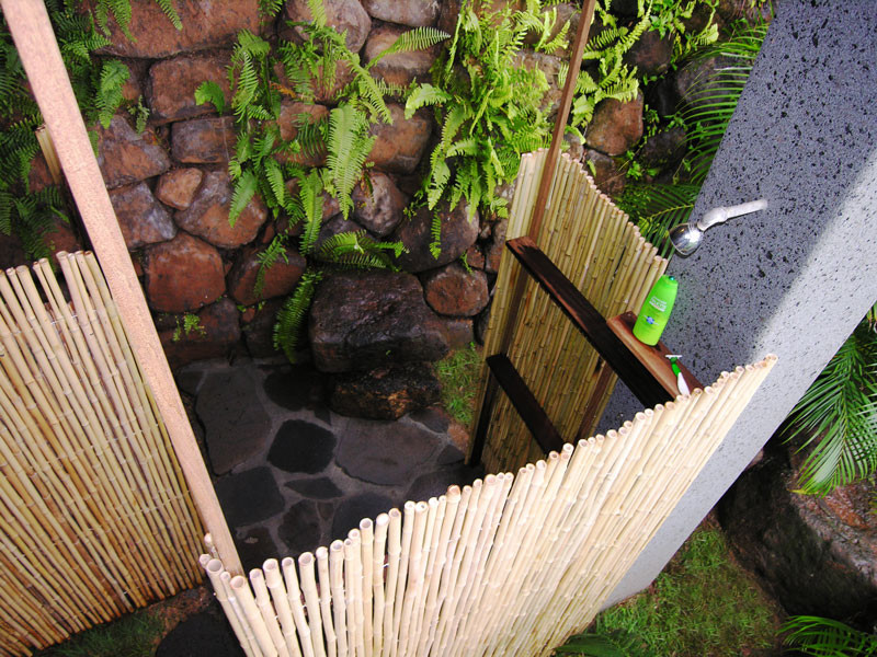 4241 Anini Road Princeville, HI 96722 - Photo 10 of 24 a view of deck and garden