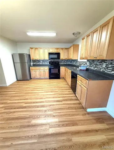 $1,095 | 206 Liberty Drive, Belleville, IL 62226