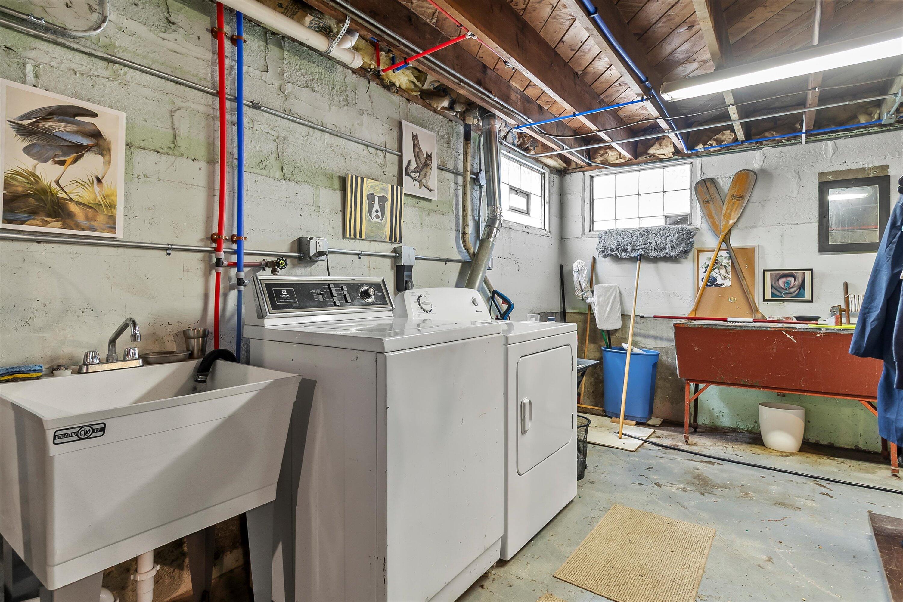 225 Nelson Street Sharon, WI 53585 - Photo 13 of 26 18-E6A3778