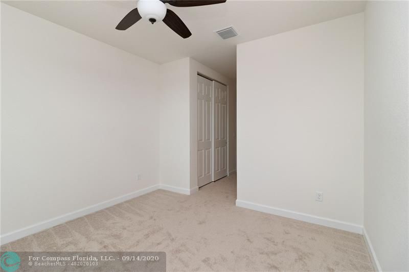 19535 Split Rail Run Loxahatchee, FL 33470 - Photo 14 of 25