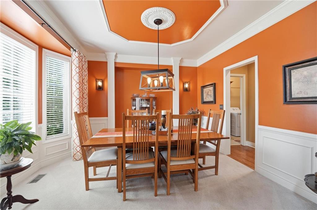 172 Northeast Hidden Ridge Lane Lee's Summit, MO 64064 - Photo 6 of 83 Gallery Image 6