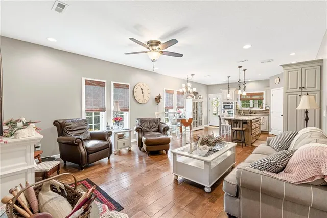 $650,000 | 1010 Northwest Lakesite Road, Maysville, MO 64469