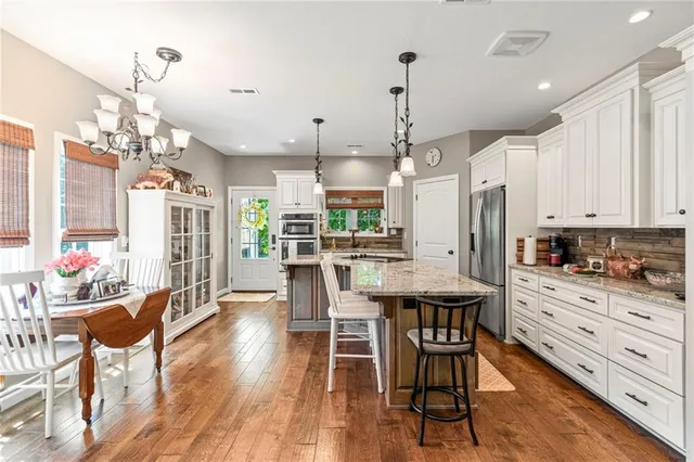 $650,000 | 1010 Northwest Lakesite Road, Maysville, MO 64469