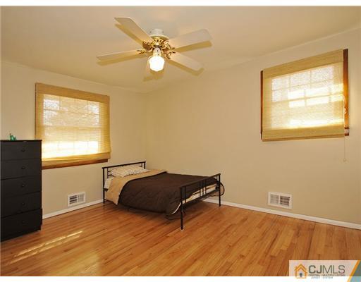 19 Arden Road Old Bridge, NJ 08857 - Photo 8 of 14 Gallery Image 8