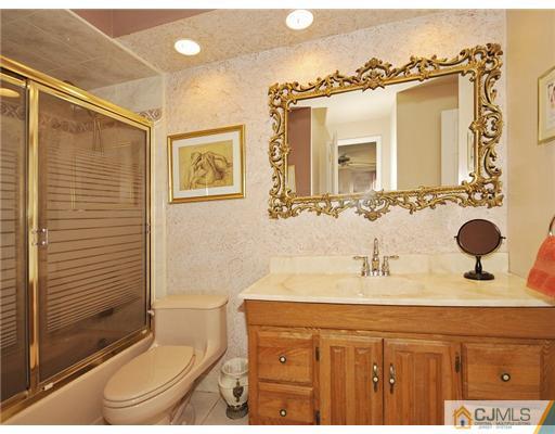 19 Arden Road Old Bridge, NJ 08857 - Photo 9 of 14 Gallery Image 9
