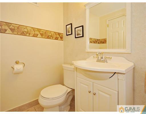 19 Arden Road Old Bridge, NJ 08857 - Photo 10 of 14 Gallery Image 10