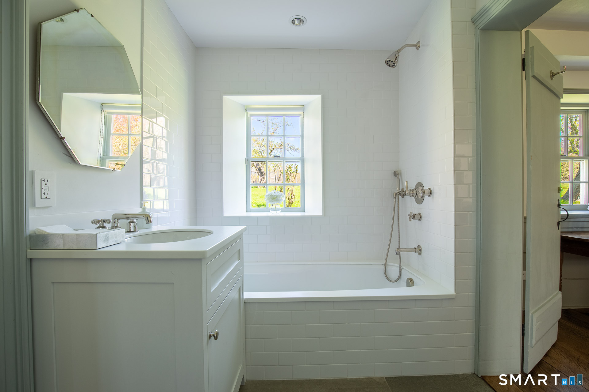 102 Melius Road Warren, CT 06754 - Photo 15 of 34