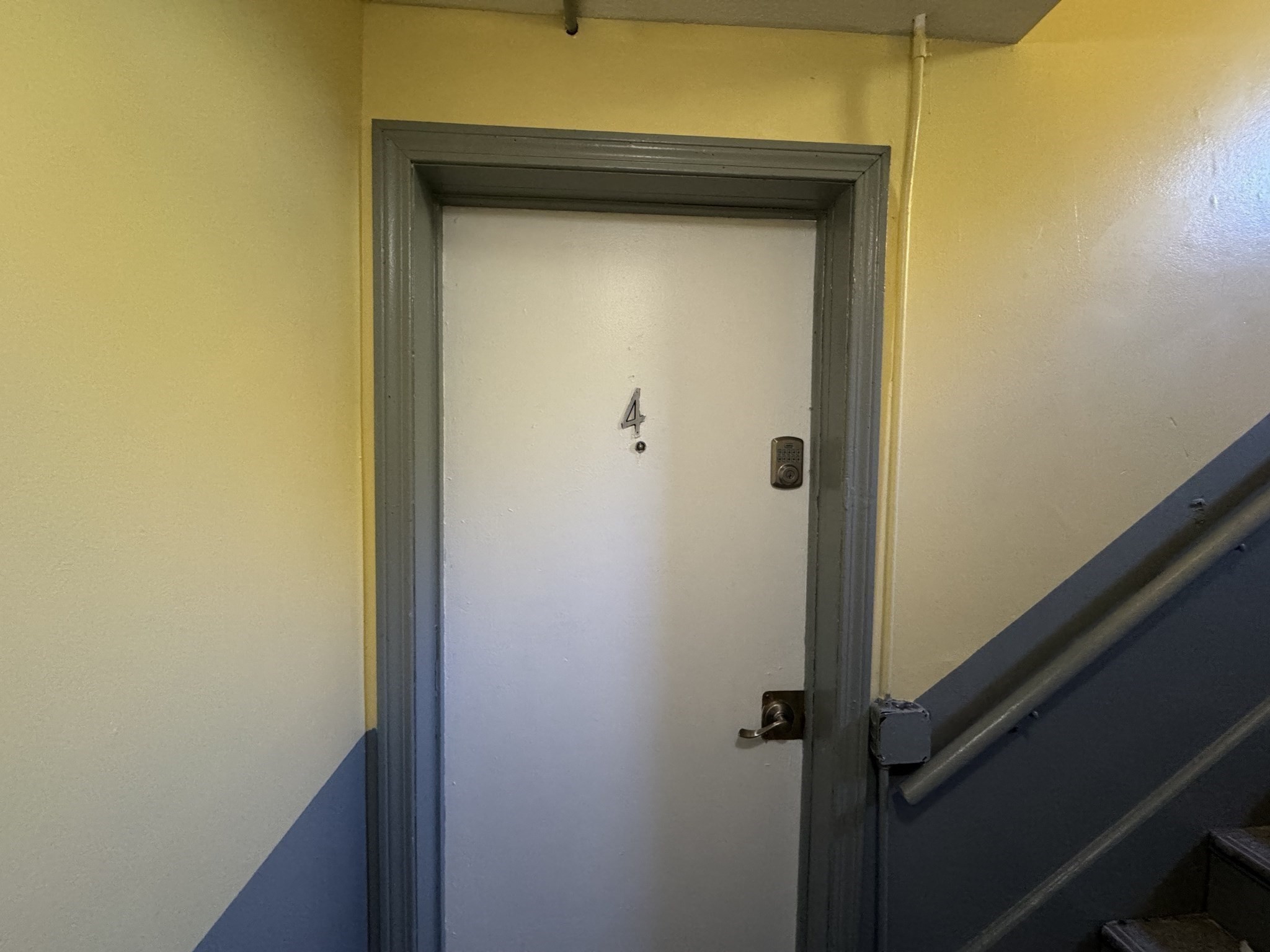 340 Appleton Street, Unit 4 Holyoke, MA 01040 - Photo 2 of 10 Gallery Image 2