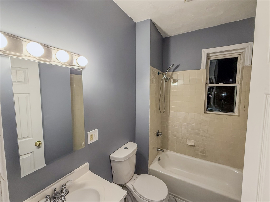 180 Quincy Street, Unit 3 Boston, MA 02121 - Photo 11 of 14