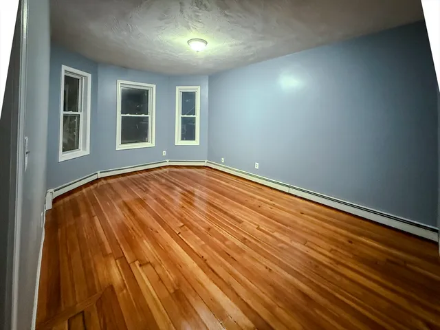 $3,600 | 180 Quincy Street, Unit 3, Boston, MA 02121