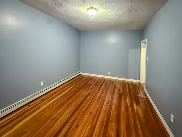 $3,600 | 180 Quincy Street, Unit 3, Boston, MA 02121