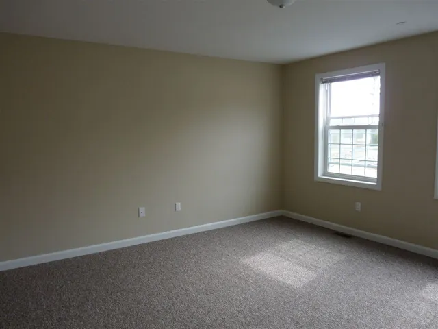 $2,500 | 56 Eagle Ridge Road, Unit 3, Sandown, NH 03873