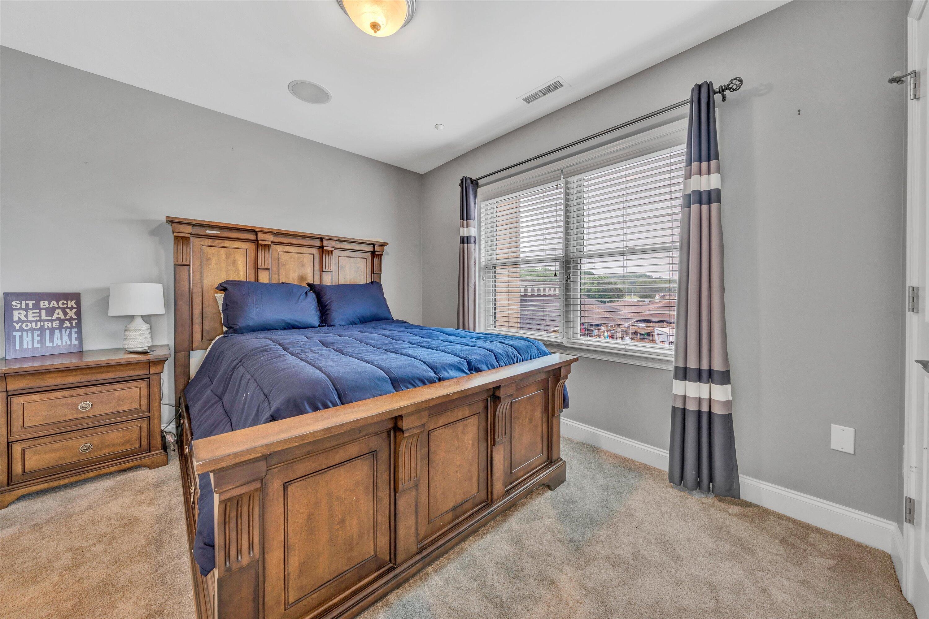 100 Bridgewater Pointe Place, Unit 401 Moneta, VA 24121 - Photo 28 of 39 100 Bridgewater Pointe Place #401 (28)