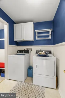 $570,000 | 8 Glen View Place, Newark, DE 19711