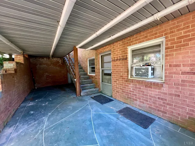 a view of a outdoor space