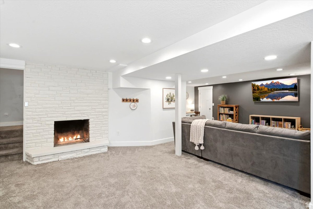 555 East Pages Lane Centerville, UT 84014 - Photo 34 of 57