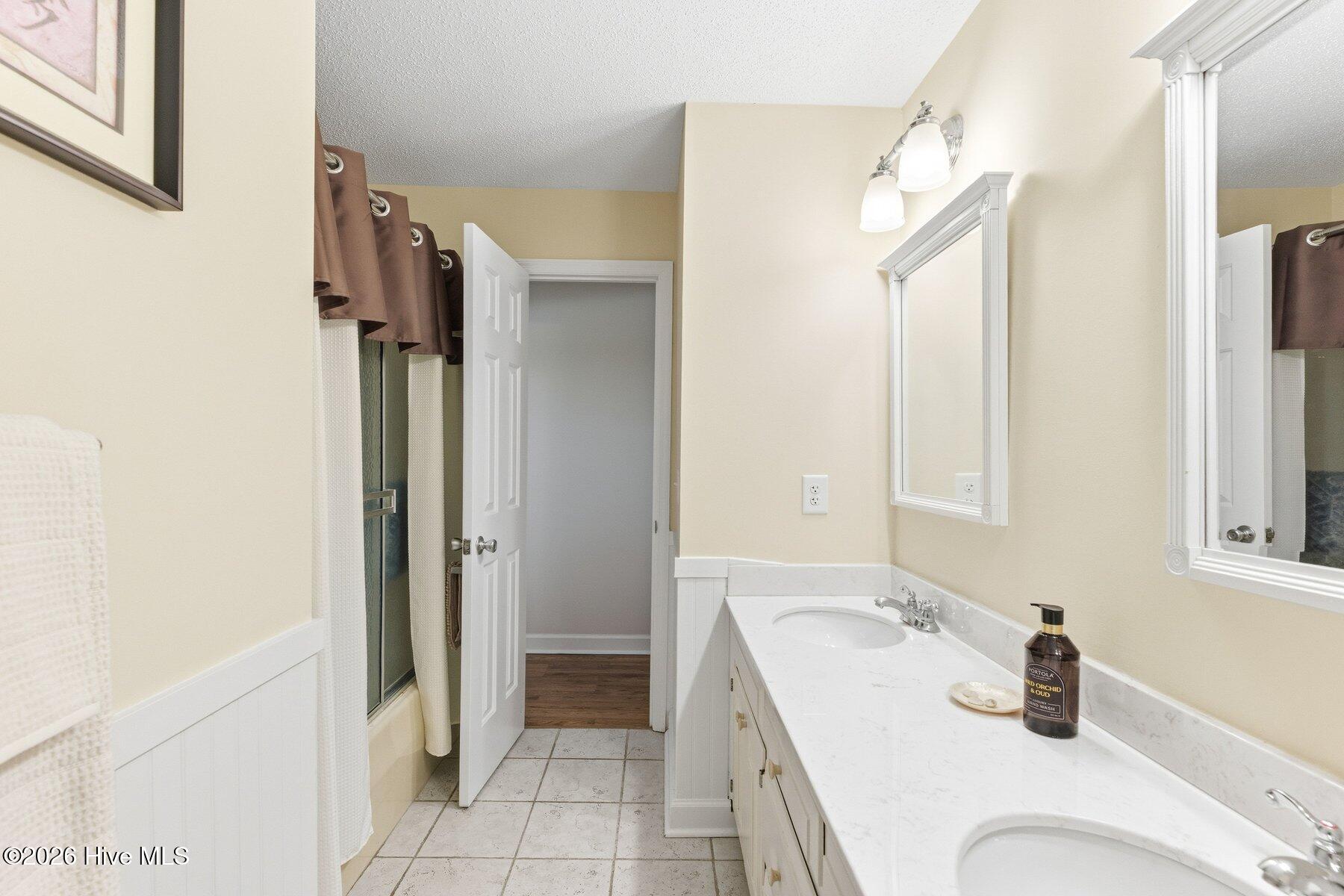 1896 New River Inlet Road, Unit 1402 North Topsail Beach, NC 28460 - Photo 40 of 60 046_1896_new_river_inlet_unit-29_943