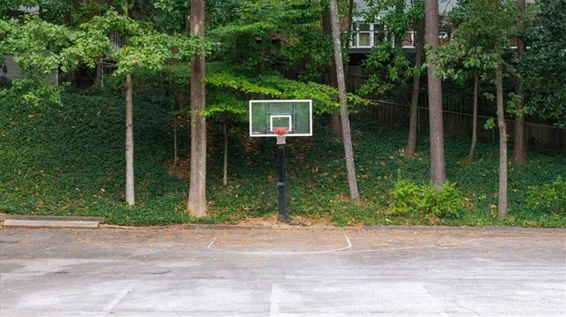 a view of a tennis court