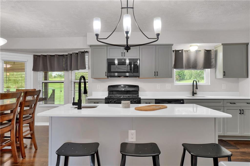 204 Commodore Drive McDonald, PA 15057 - Photo 7 of 25