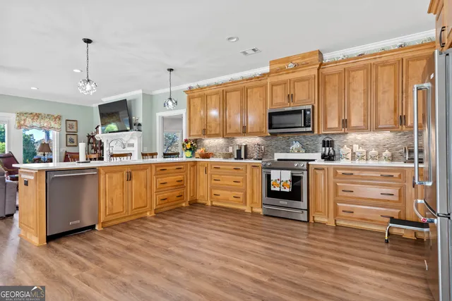 $649,000 | 340 Thomas Drive, Eatonton, GA 31024