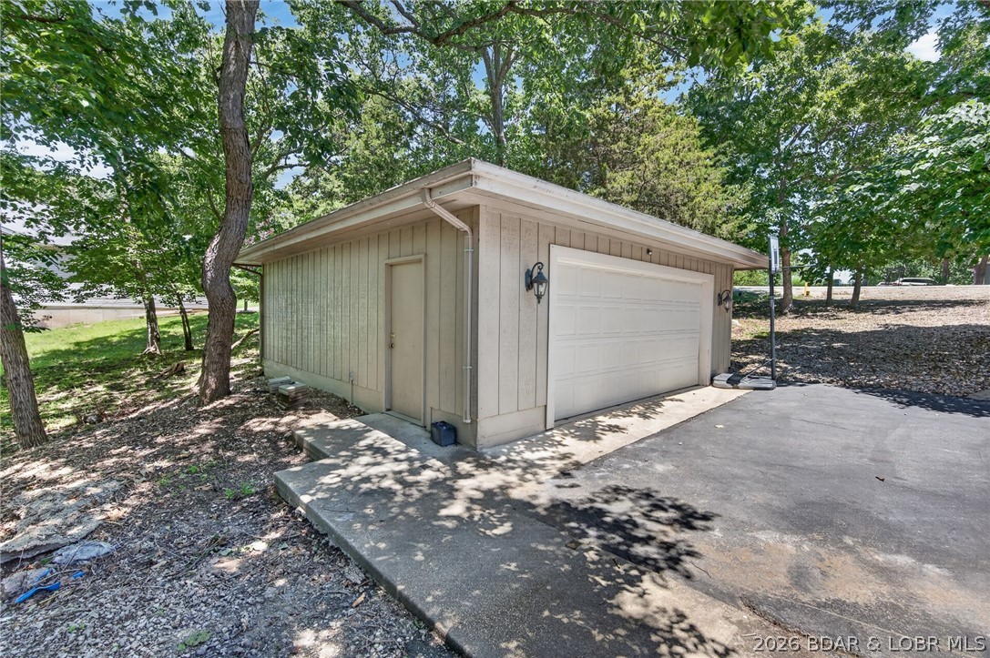 321 Kays Point Road Lake Ozark, MO 65049 - Photo 62 of 87 Detached garage