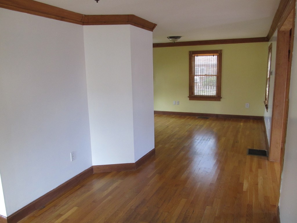 46 Sandwich Road Wareham, MA 02571 - Photo 3 of 28
