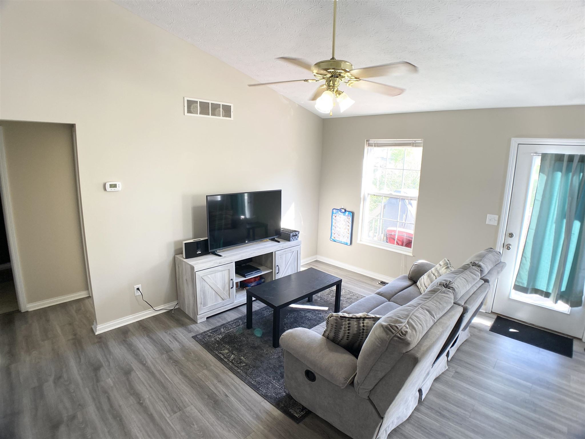 149 Tando Way Covington, KY 41017 - Photo 3 of 12 Gallery Image 3
